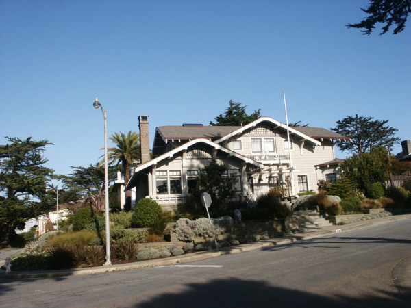 Ingleside Terraces Cedro Avenue